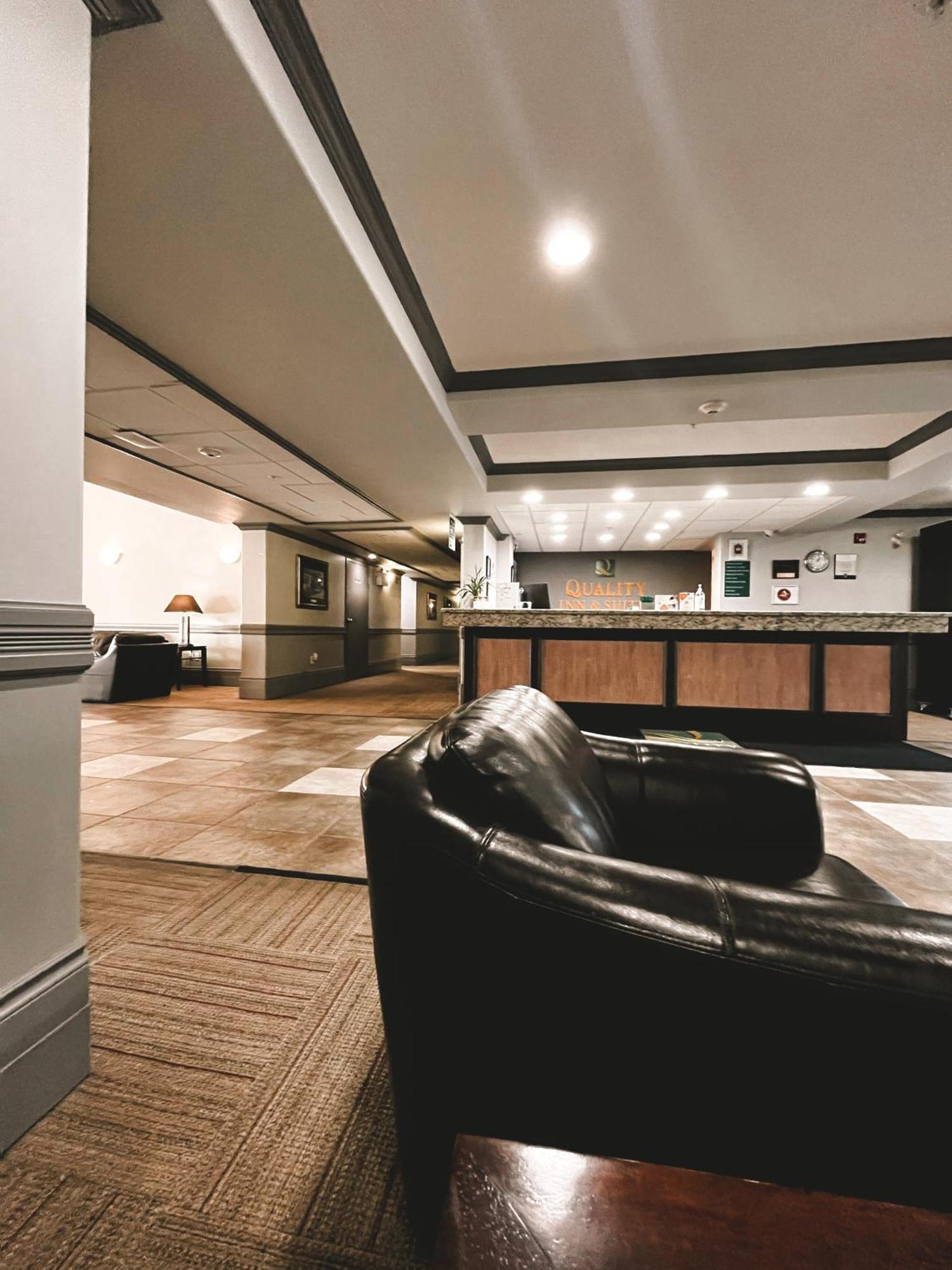Quality Inn & Suites Hinton Dış mekan fotoğraf